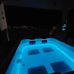 Marily's Seaview With Private Jacuzzi And Bbq Apartment *