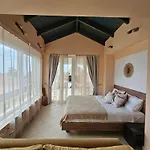 Apartment Marily's Seaview With Private Jacuzzi And Bbq Sparta