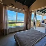 Marily's Seaview With Private Jacuzzi And Bbq Spartià