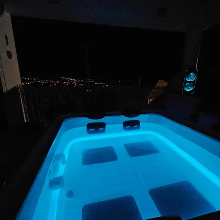 Marily's Seaview With Private Jacuzzi And Bbq Διαμέρισμα *