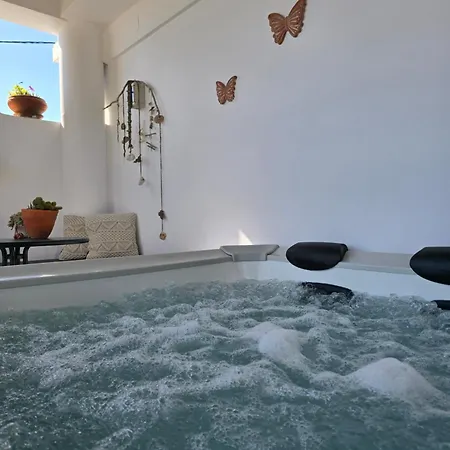 Marily's Seaview With Private Jacuzzi And Bbq * Σπαρτιά