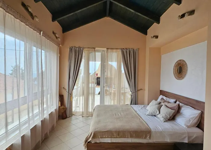 公寓 Marily's Seaview With Private Jacuzzi And Bbq 斯巴达