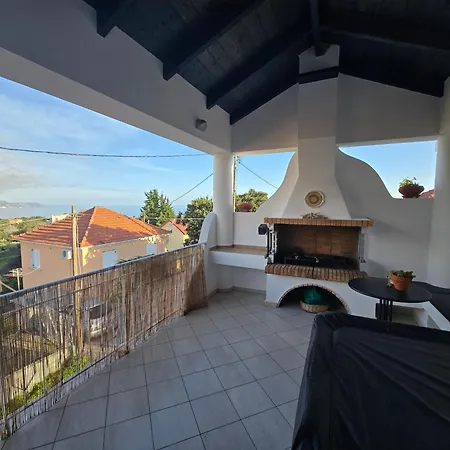 Marily's Seaview With Private Jacuzzi And Bbq Lejlighed *